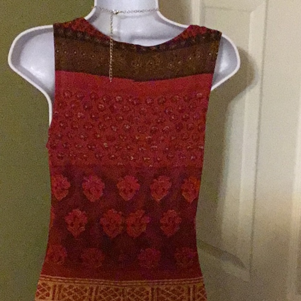 Dress - Picture 2 of 8